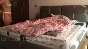 巨乳肥臀阿姨偷情高潮