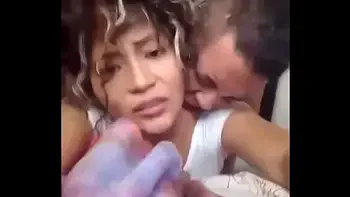 Le gusta por el culo.