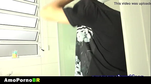 Gozei de verdade no pau do novinho - Amopornobr