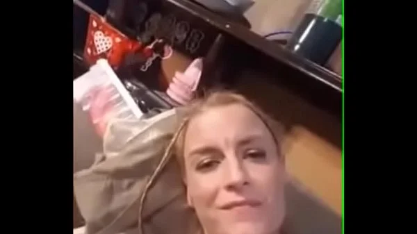 Sporty Blonde MILF Selfie Show Off Vid