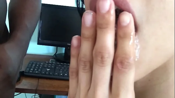 Gozadinha na boca ela engole o leitinho