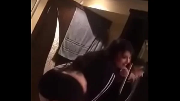 قحبة سورية بالفندق