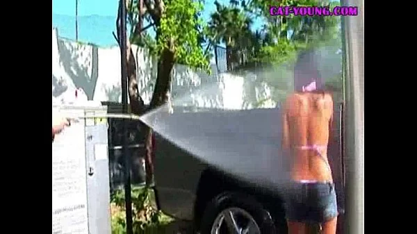 y. Muff Dive Carwash