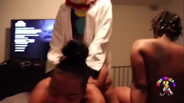 Fucking my GF while her friend watches lifetime