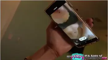 Horny Stepmom Caught Sexting With Stepsons Friend - Kaylynn Keys