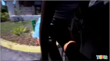 Michelle Anderson In Bubble Butt Ebony Fucks A Dude On A Party Bus