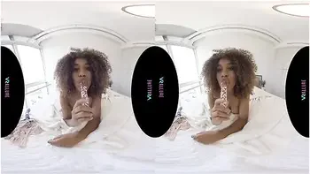 E Hangout In My Bedroom!