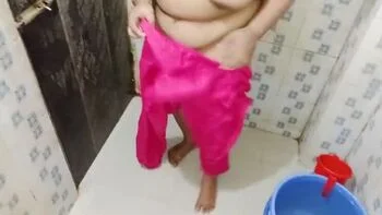 Desi Bhabhi Big Ass Bathing Sex with Bangladeshi Village Girl Homemade