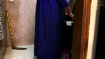 2: Indian Hot Mallu Aunty Ass Fucked In Kitchen When She Was Cooking With Indian Mallu