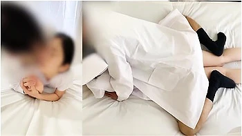 Is A Docs Cum Dump]doc, Please Use My Pussy Today.fucking On The Bed Used By Patient