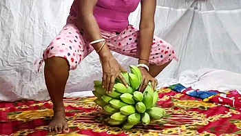 Indian Bhabhi Nomita Boudi Banana Insertion Pussy Fun Outdoor Doggy Style