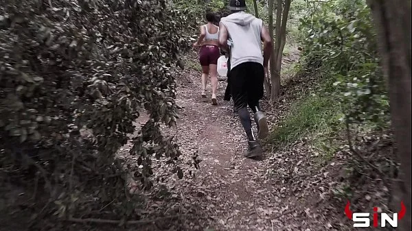 Girl gets fuck on hike