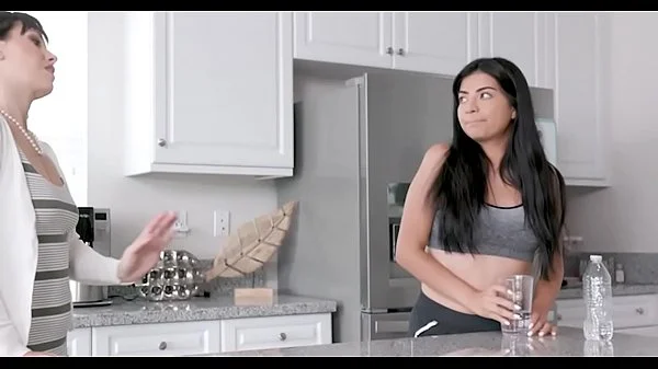 Hot stepsister handjob helps front stepmom