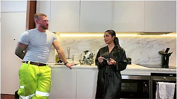 Yasmina Khan Asks Workman To Cheat On Girlfriend And Film A Sextape With Huge Facial For Her Pages