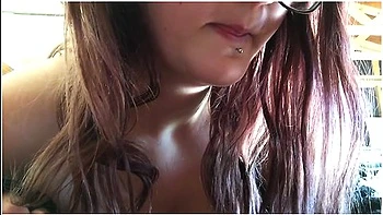 Smokin Cigs Bouncin Tits