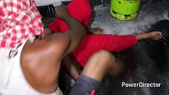 Desi Aunty Anal Fuck - Hardcore Doggy Style with Big Ass Indian Mom