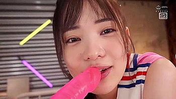 スタイルも愛嬌も抜群な美少女のニコニコ笑顔に精液ふっかける背徳大量顔射オtサホ 乃坂ひより