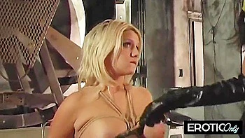 Interrogation Seduction