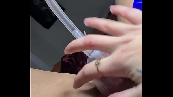 [Area51FREAK] uncontrollably SQUIRTING HERSELF after using VAGINA PUMP