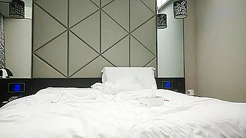 Ai 曾強-利哥探花之無套三通小一千八是真不貴