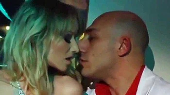 Virtual Seduction - Lily Love