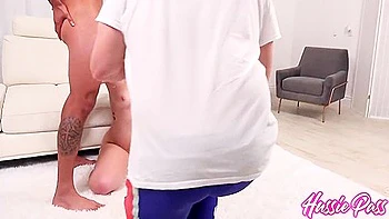 Bts: 19-year-old Cuties 1st Bbg Featuring Ashley Alexander With Ethan Seeks & Mike Skywalker