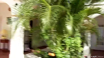 Amateur Blonde Teen 18+ Loves Big Meaty Cock For Sex