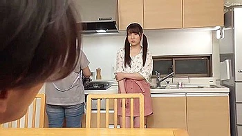 [huntb-128] A Secrete Fakecest Threesome! Step-parents Oversee Stepsiblings! These Stepsiblings Become Much More During A Threesome Fakecest Sex Scenario! 6