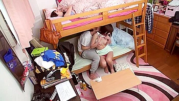 [hunta-181] No Way! I Cant Believe That My Step sister, Who Is So Serious And , Is A Slut! I Still Share A Room With My Step sister In Our Small House Scene 6