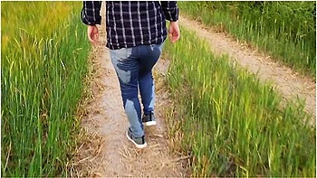 Alice - Desperate To Pee, Then Lost It And Pissed Myself In