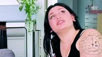 Alice wanted two men, she is served! - Jacquie et Michel TV