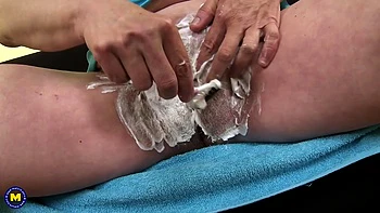 Mature Harrietta Shaves Her Hairy Pussy on Camera for You