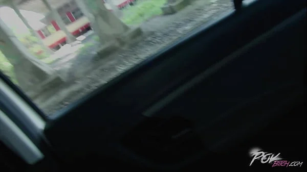 Real amateur fucking in car