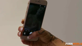 Exotic Milf's Racy Selfie Debut