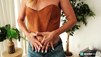 Milf Bella Bares Her Amazing Body And Hairy Pussy