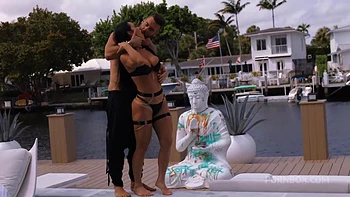 Outdoor To Indoor With Amateur And Sexy Pam Rodriguez