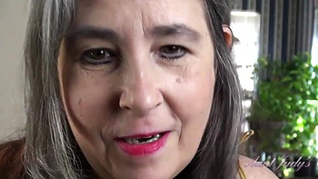 Grace Encourages You to Masturbate with Her