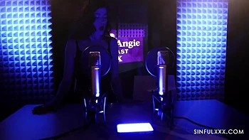 Olivia Nicole, Olivia Sparkle And Stanley Johnson - Nicole, Olivia And Stanley Having Fun After Work For