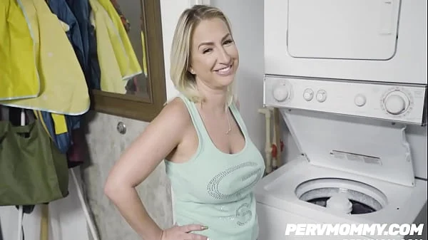 Busty STepmom Quinn Waters Fucked her Stepson