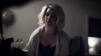 Stepmoms Helping Hand