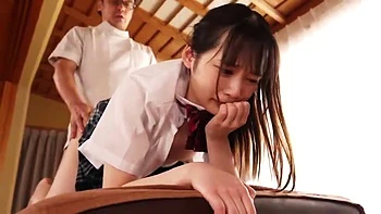 901-youth-with-areare-idv