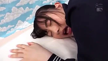 00013,A woman who screams in agony