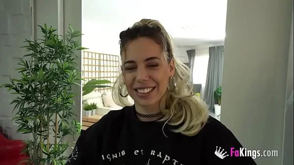 Lola teases and bangs a young rookie at his first casting