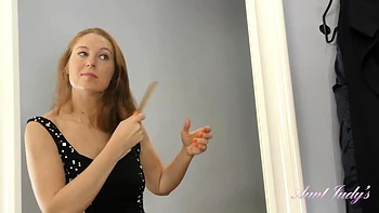 Marta Upskirt High Heels Masturbation