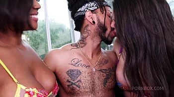 Elizabeth Skylar & August Skye Horny Milfs Call Over Dick On A Rainy Day - Flightlifexxx