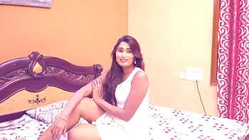 Telugu Hot Babe Swati Naidu - DesiPapa