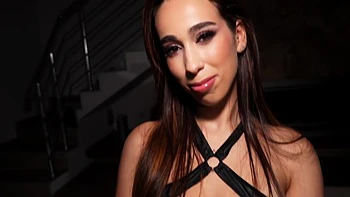 Lauren's libidinous wait with strangers - Jacquie et Michel TV