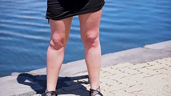 Jessyca enjoys a good massage - Jacquie et Michel TV