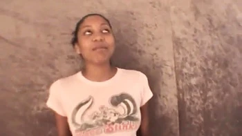 Slim amateur ebony teen dildo fucks her pussy in solo