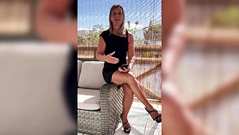 Samantha, 35, and the biker... - Jacquie et Michel TV